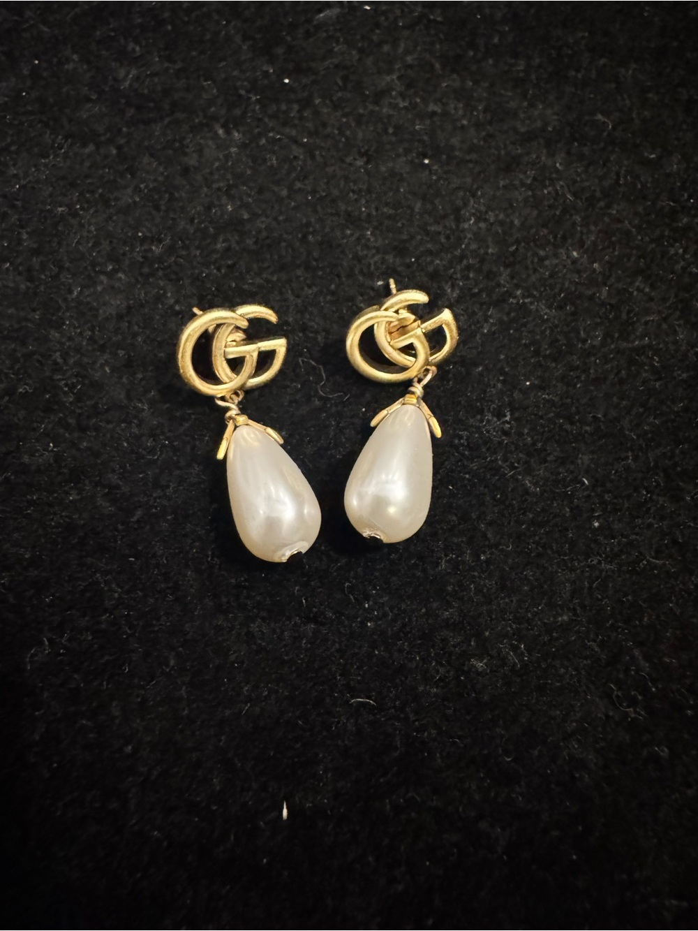Gucci Gold-Tone GG Pearl Teardrop Earrings - Picture 1 of 5